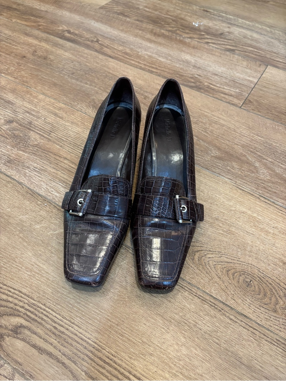 Michelle D Classic Croc-Embossed Leather Healed Loafers in Dark Brown